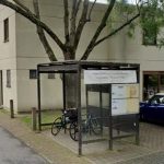 quartier durable du Chant d’Oiseau : abri à vélos destiné aux usagers du centre communautaire du Chant d’Oiseau, de la bibliothèque et de la crèche.